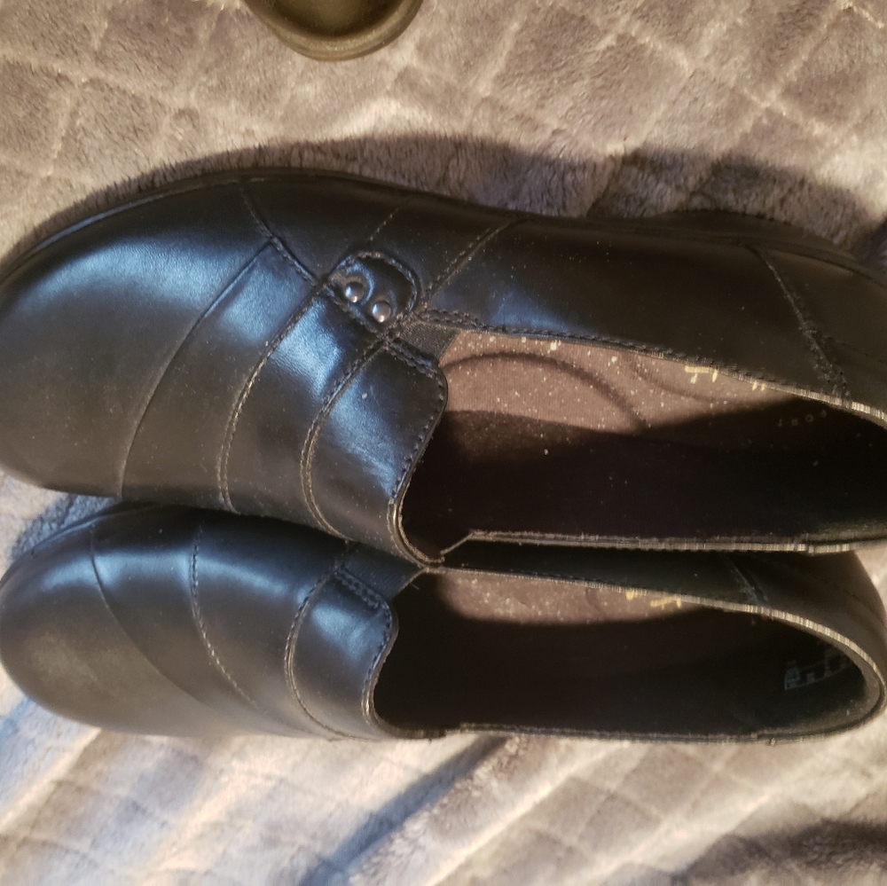 Clark's slip on dress shoes